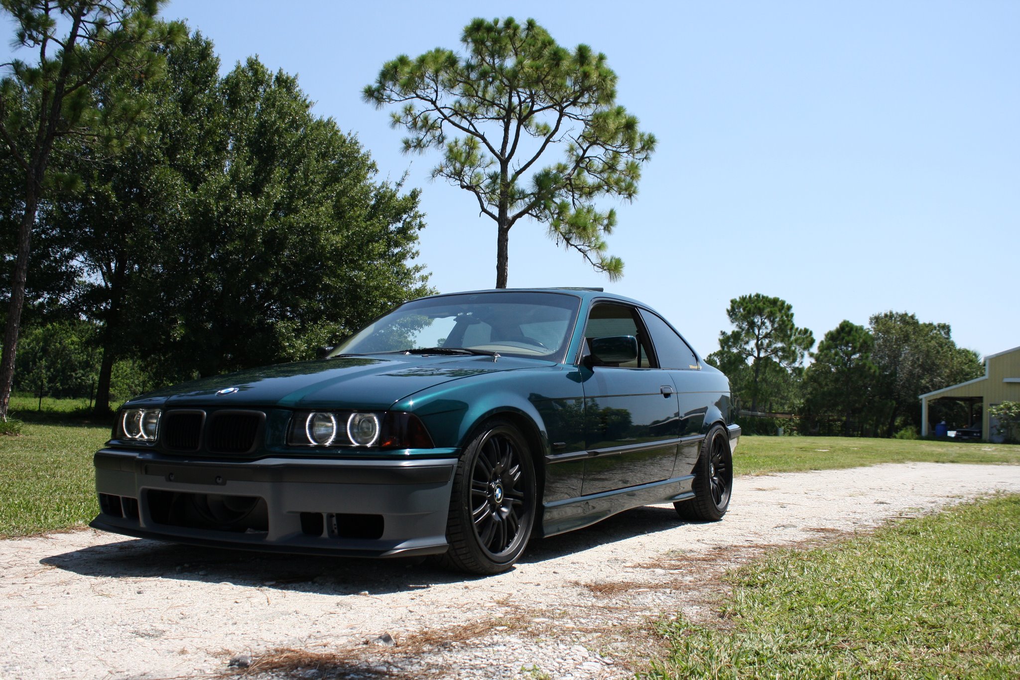 1997 BMW  318 photo