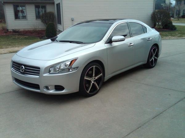 2009 Nissan Maxima photo