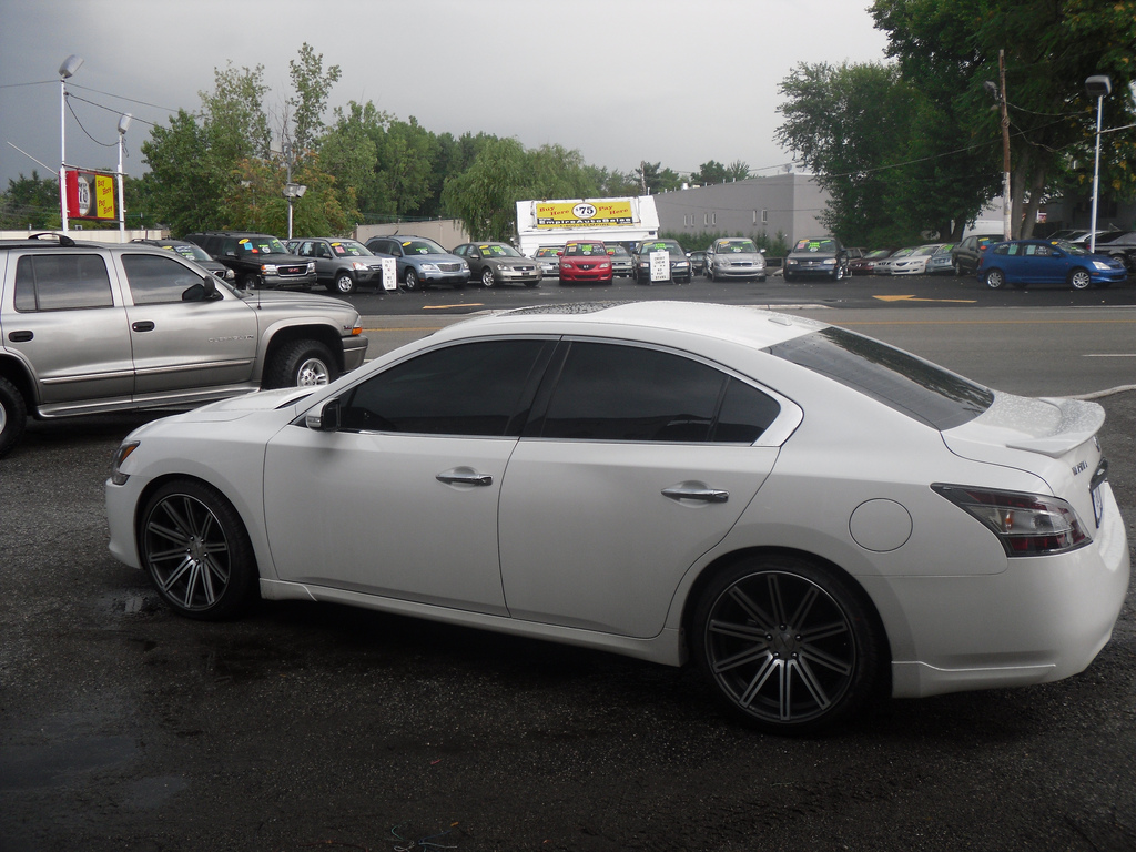 2010 Nissan Maxima photo