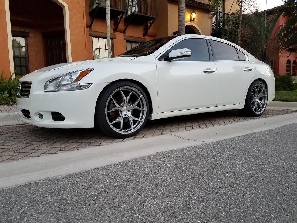 2014 Nissan Maxima photo