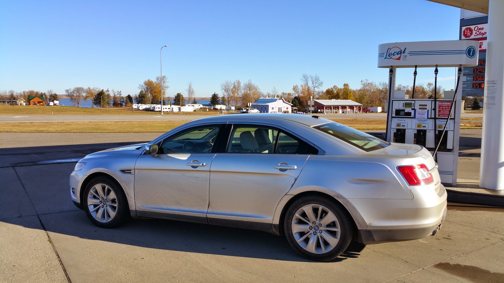 2014 Ford Taurus photo