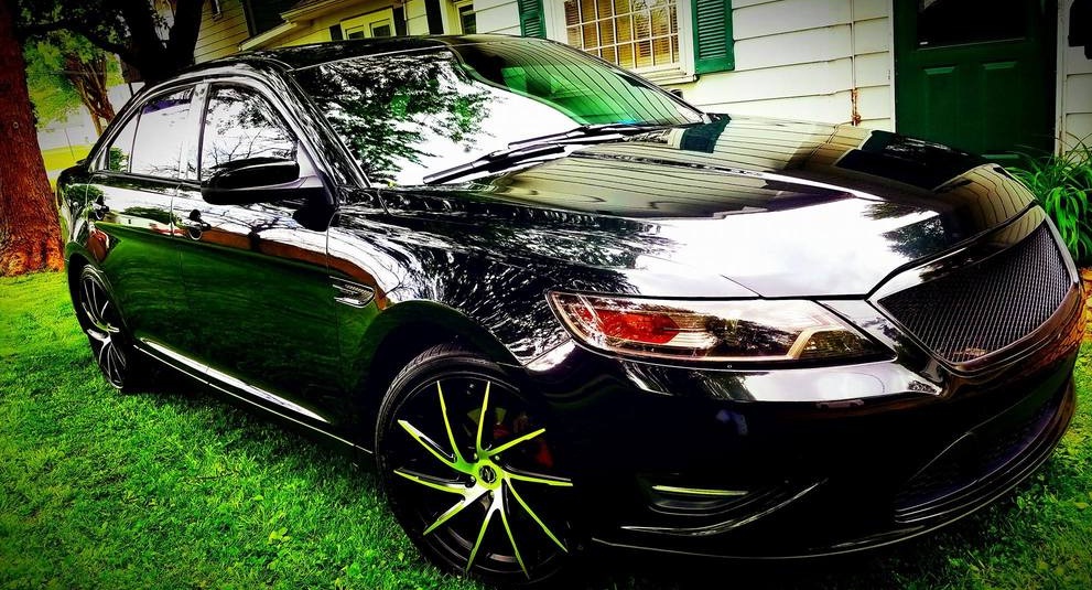 2014 Ford Taurus photo
