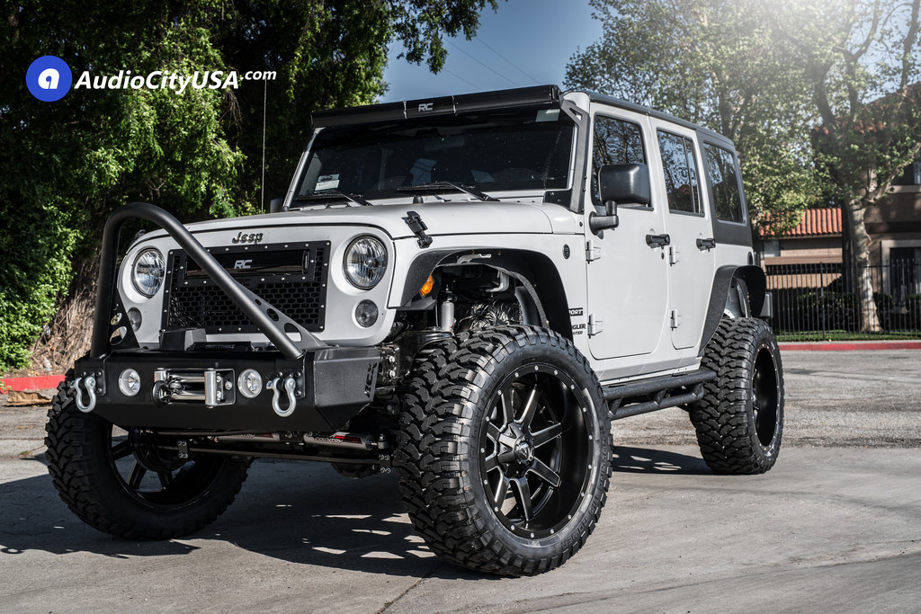 2017 Jeep Wrangler photo