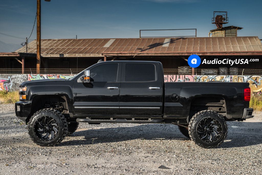 2016 Chevrolet Silverado 2500HD photo