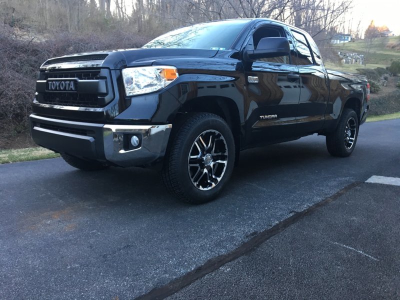 2017 Toyota Tundra photo