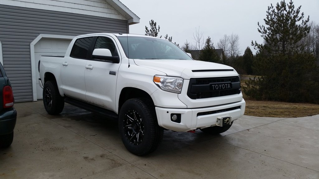 2015 Toyota Tundra photo