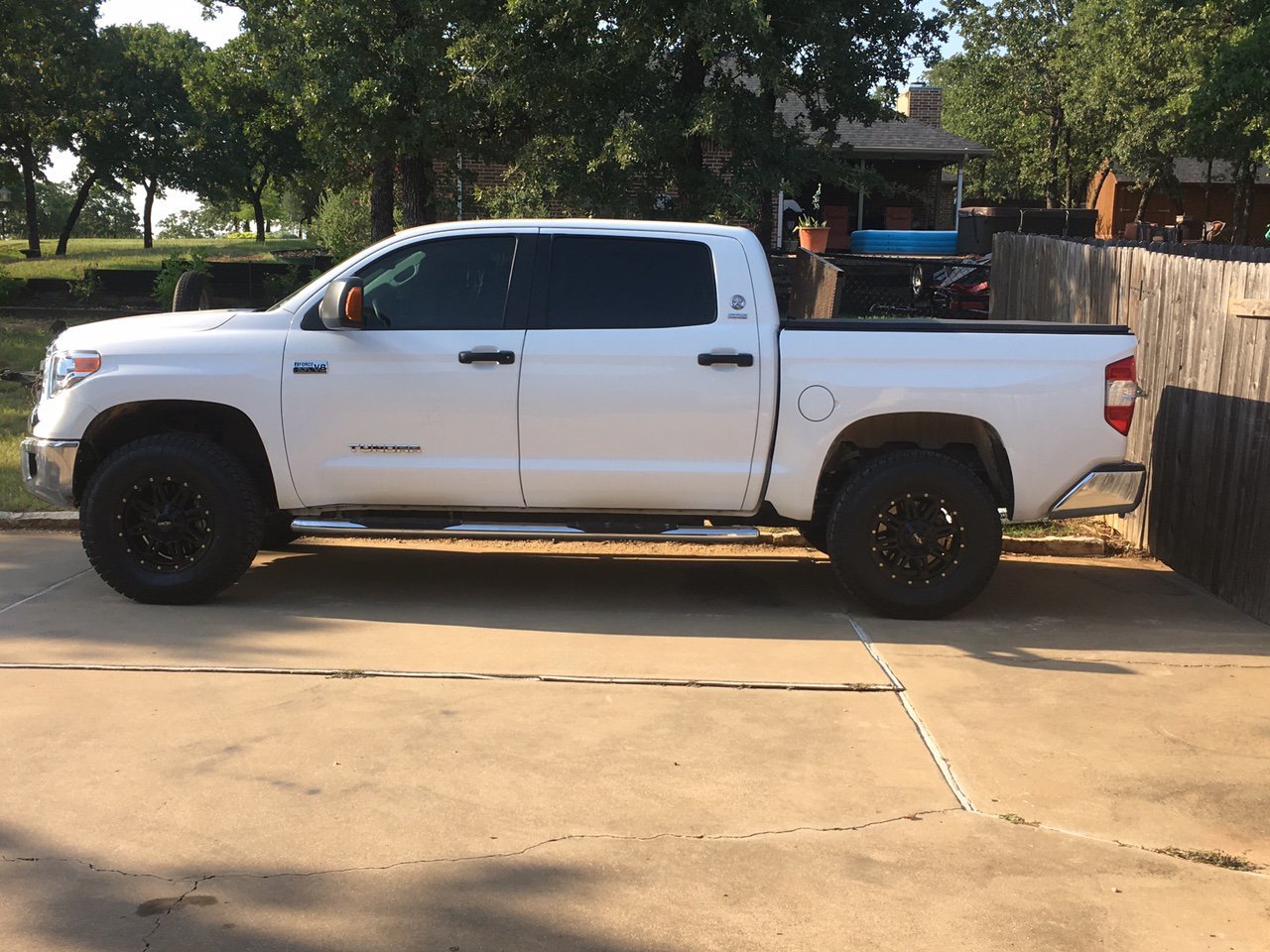 2016 Toyota Tundra photo