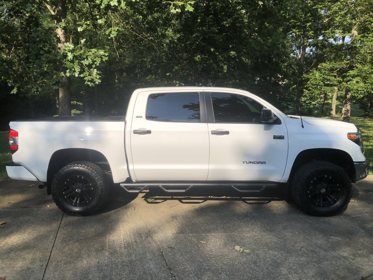 2018 Toyota Tundra photo