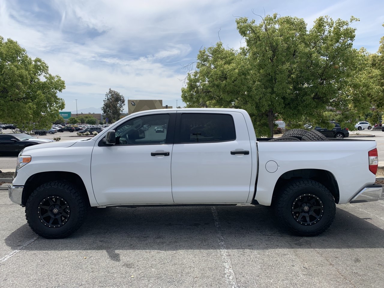 2018 Toyota Tundra photo