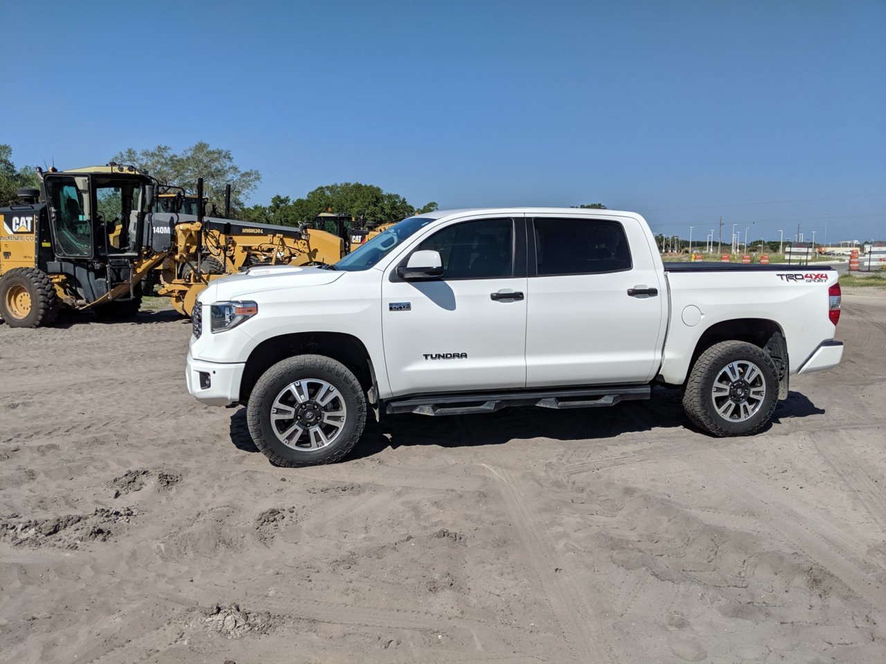 2018 Toyota Tundra photo