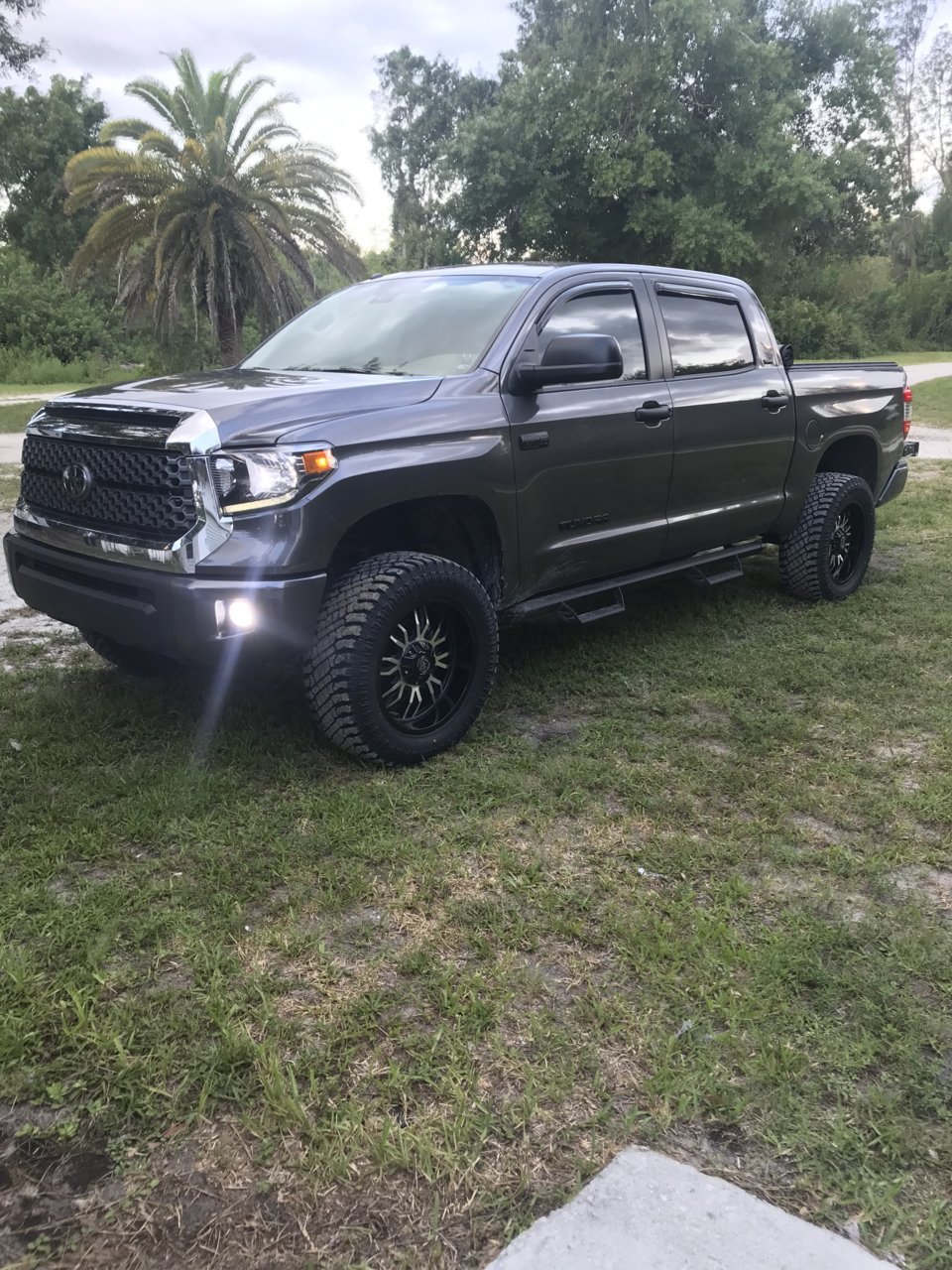 2019 Toyota Tundra photo