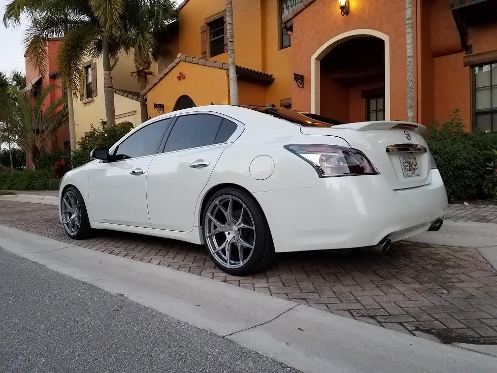 2014 Nissan Maxima photo