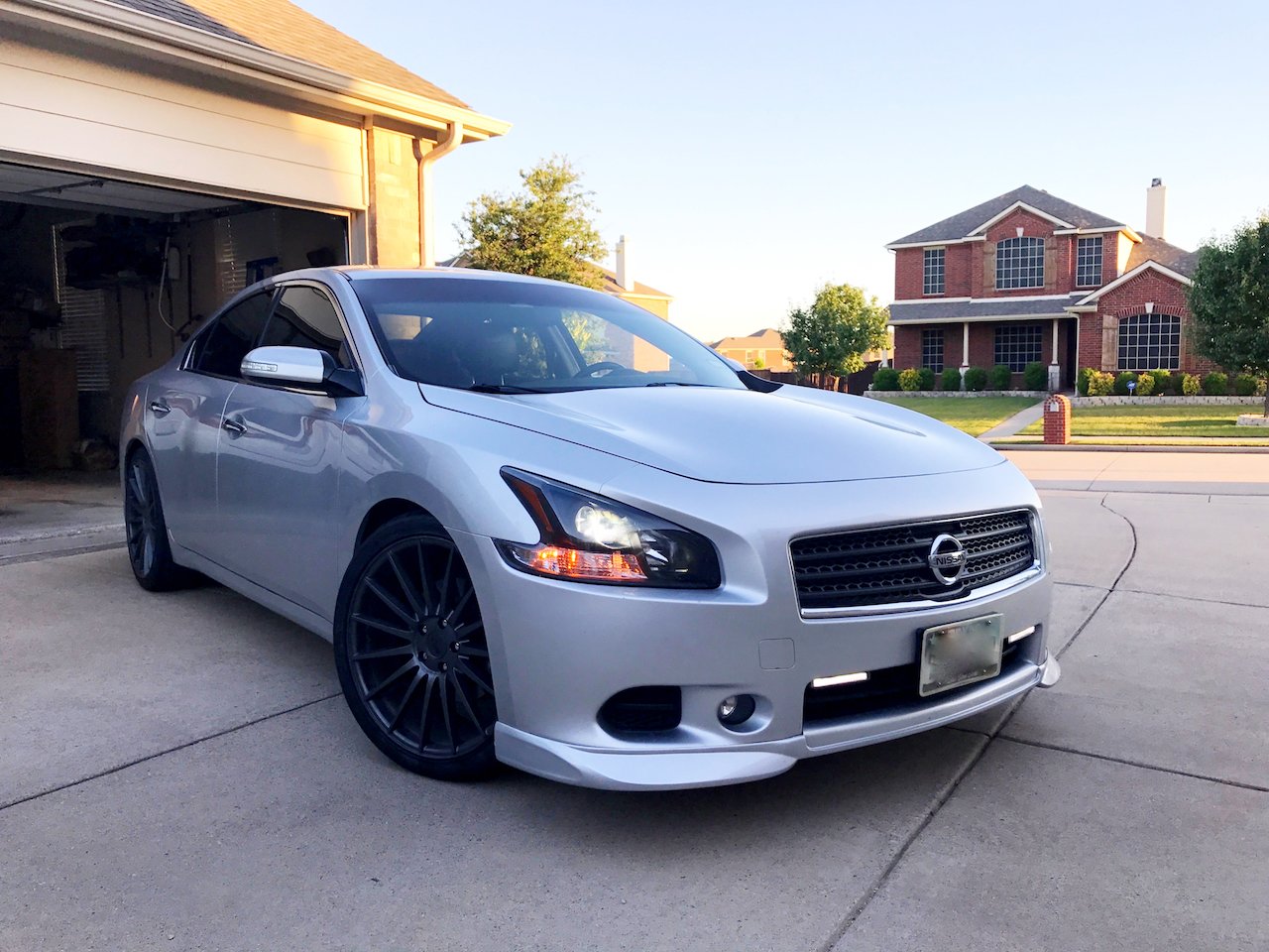 2009 Nissan Maxima photo
