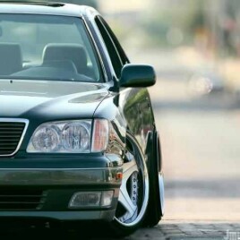 1999 Lexus LS 400
