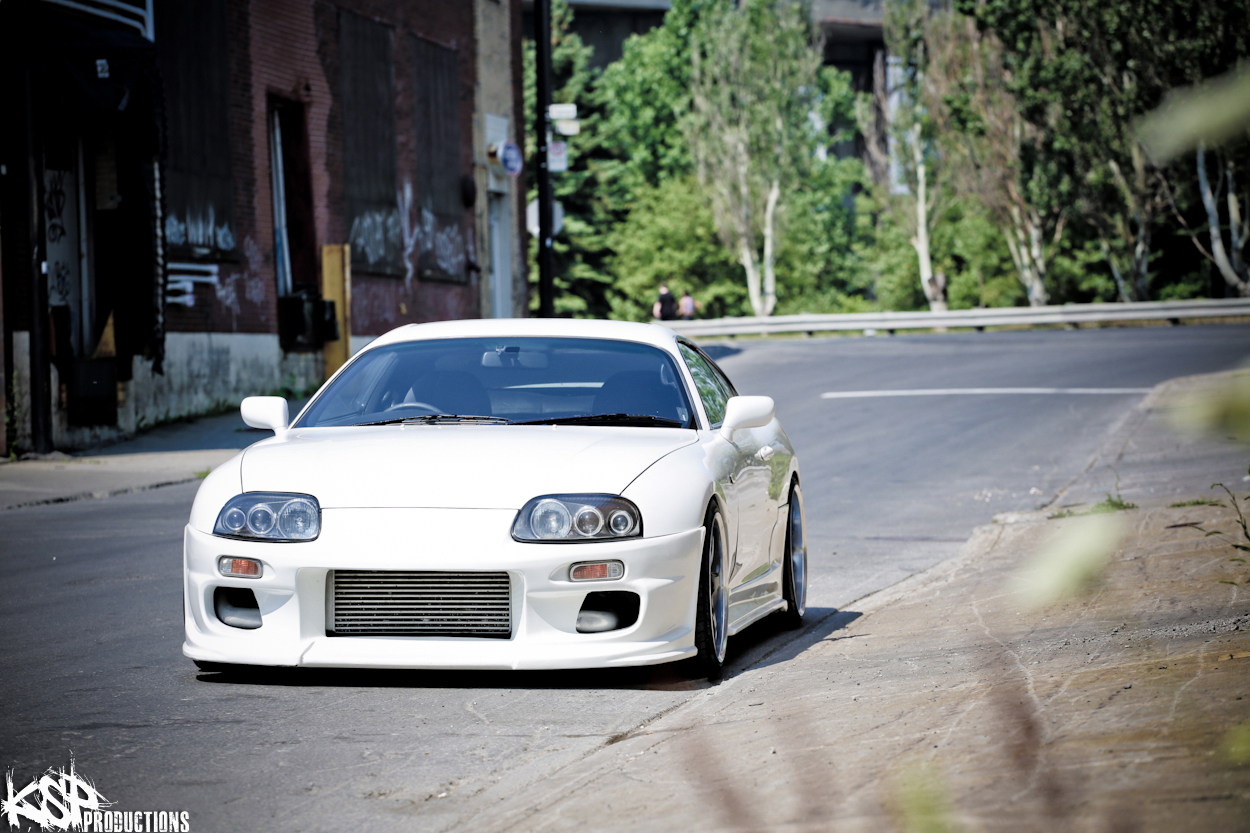 1993 Toyota Supra photo