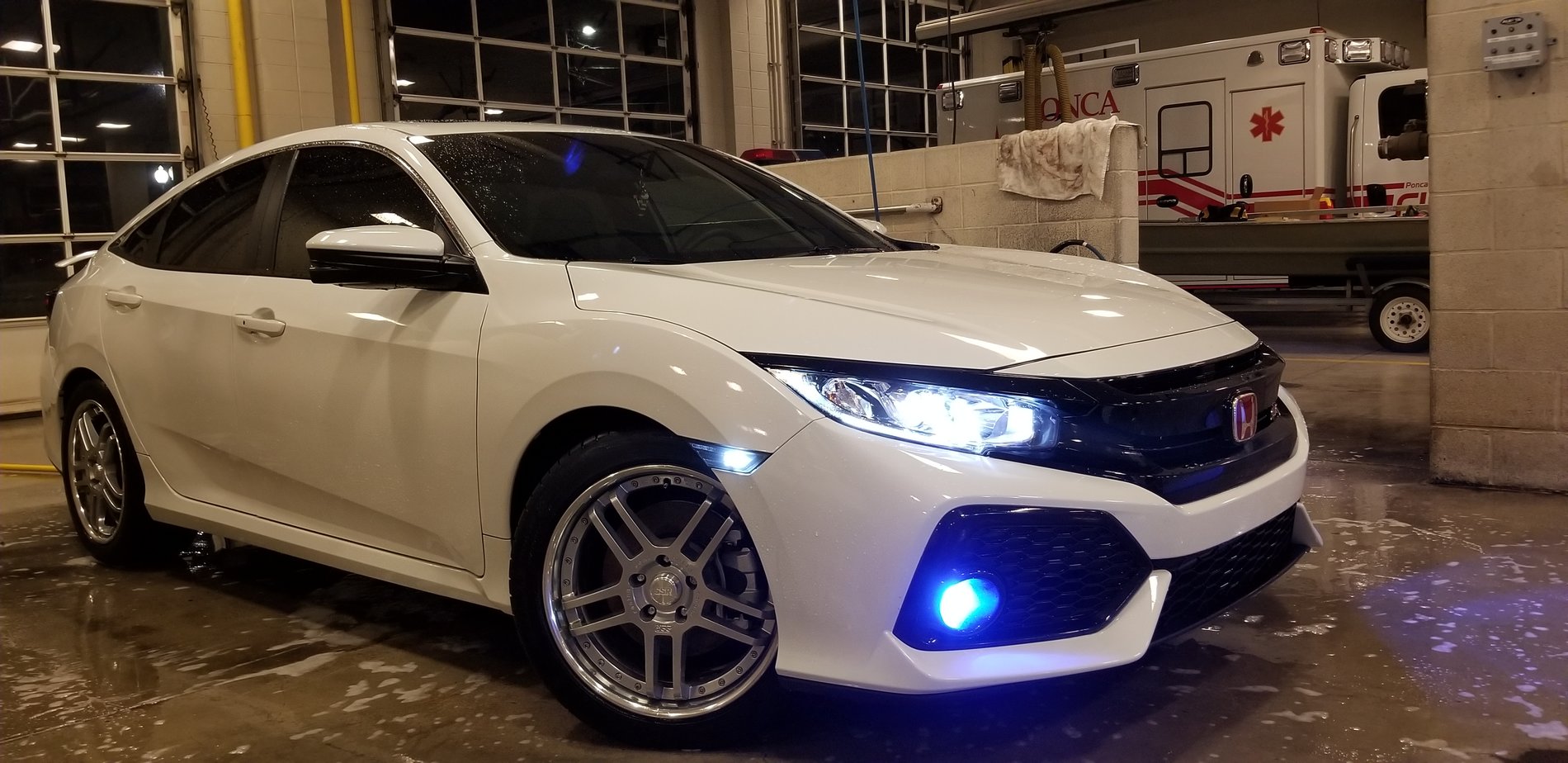 2019 Honda Civic photo