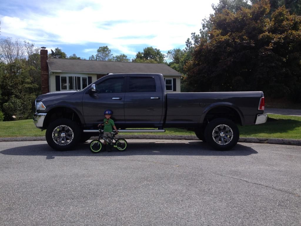 2014 RAM 2500 photo