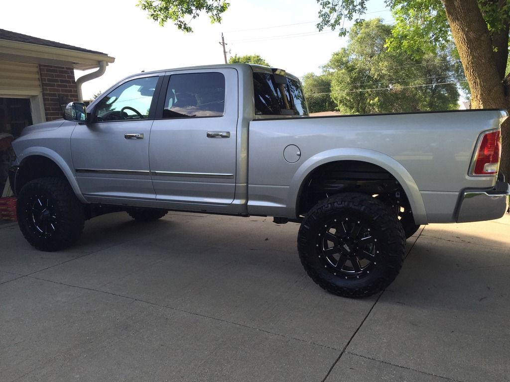 2015 RAM 2500 photo
