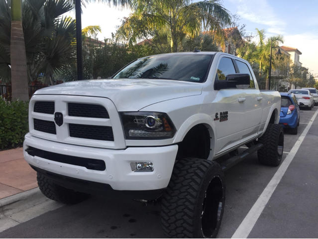 2016 RAM 2500 photo