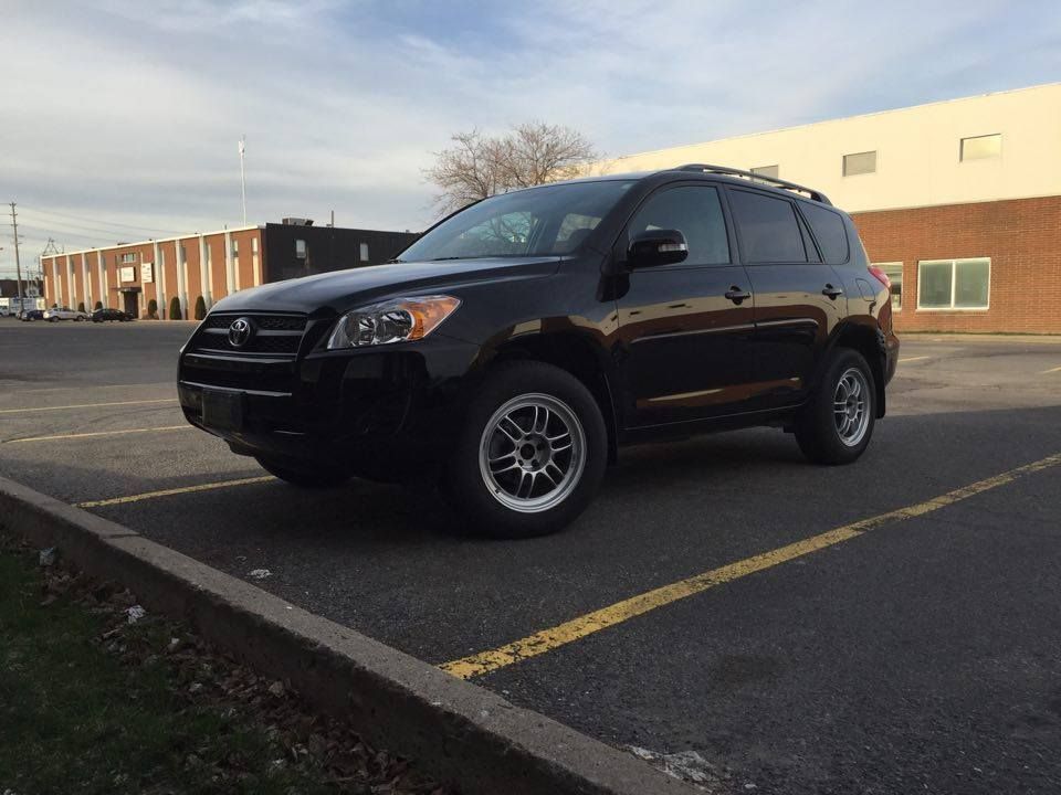 2016 Toyota RAV4 photo