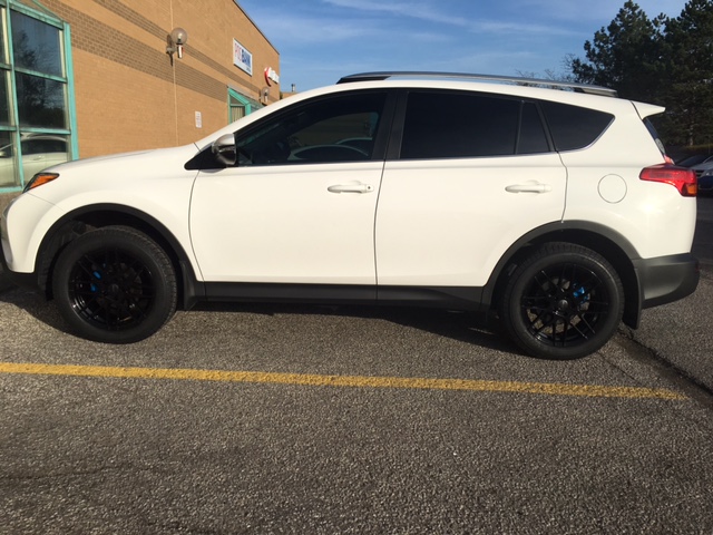2014 Toyota RAV4 photo