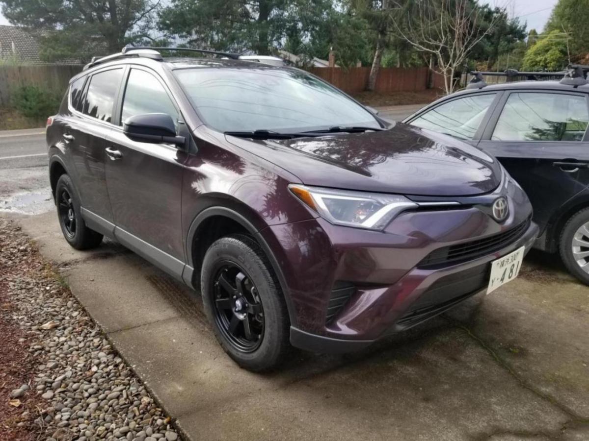 2018 Toyota RAV4 photo