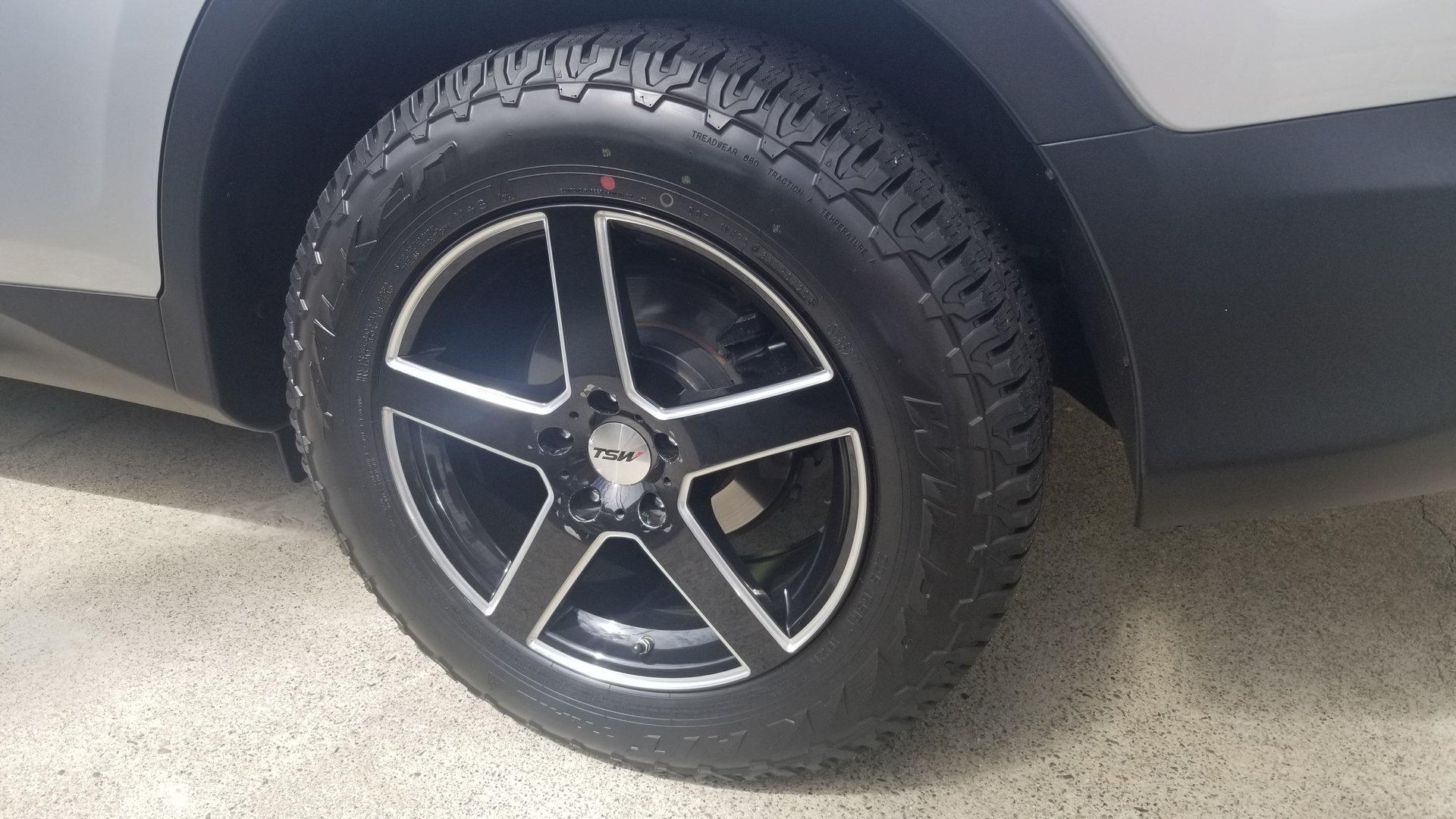 2015 Toyota RAV4 photo