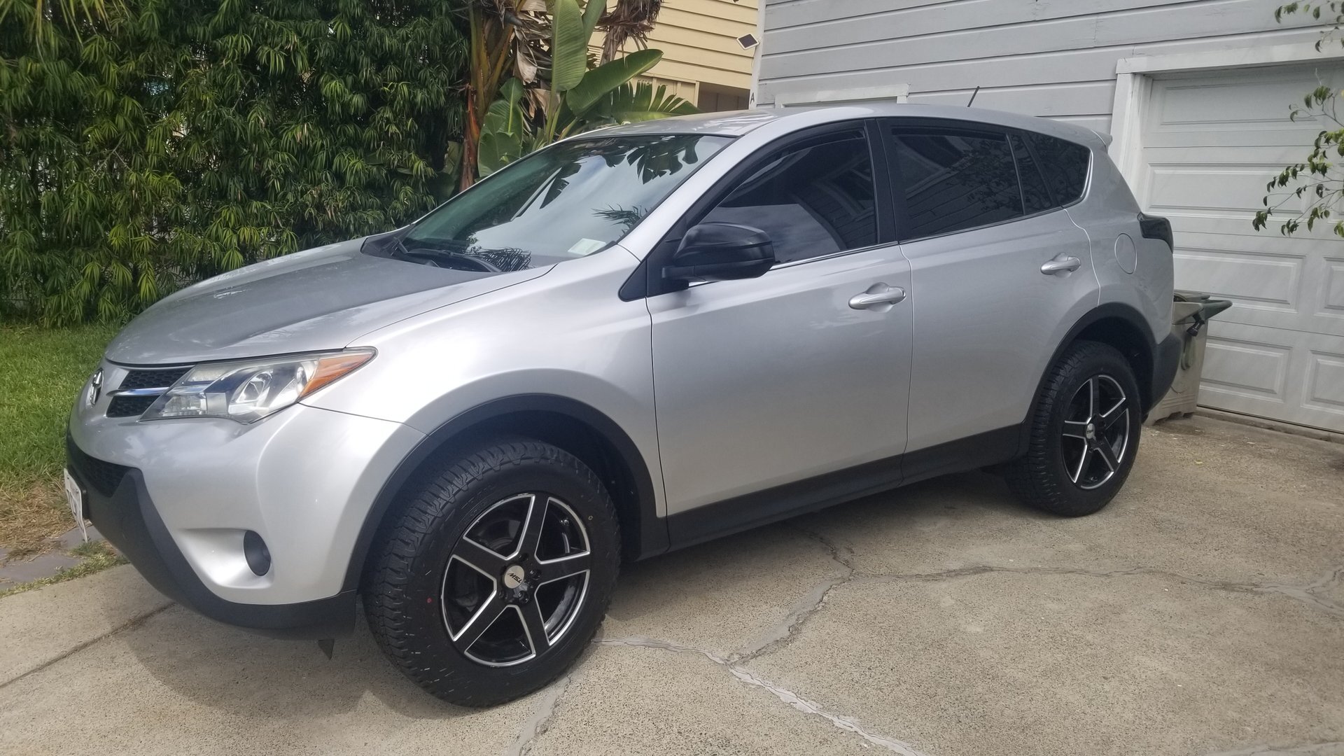 2015 Toyota RAV4 photo