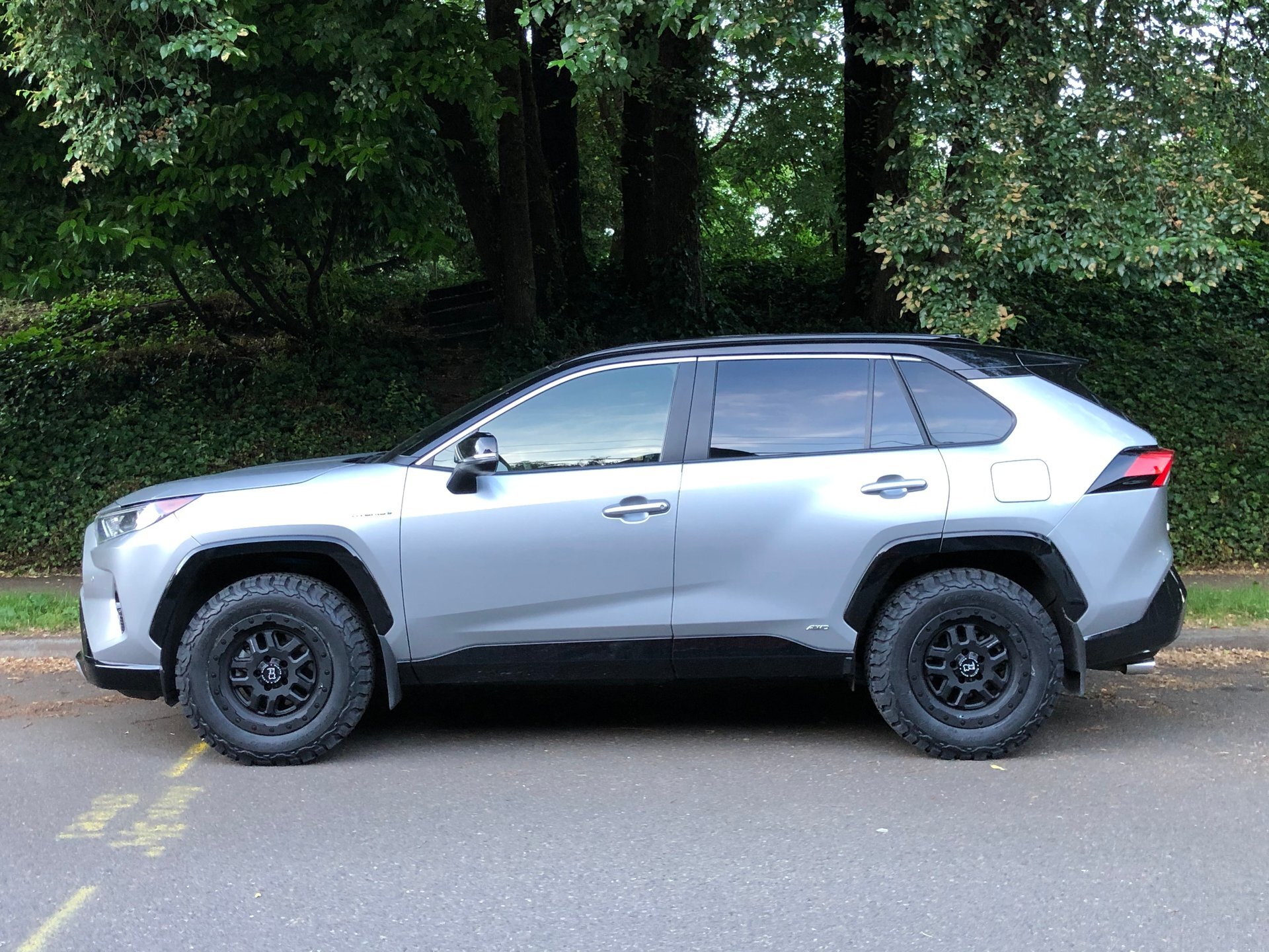 2019 Toyota RAV4 photo