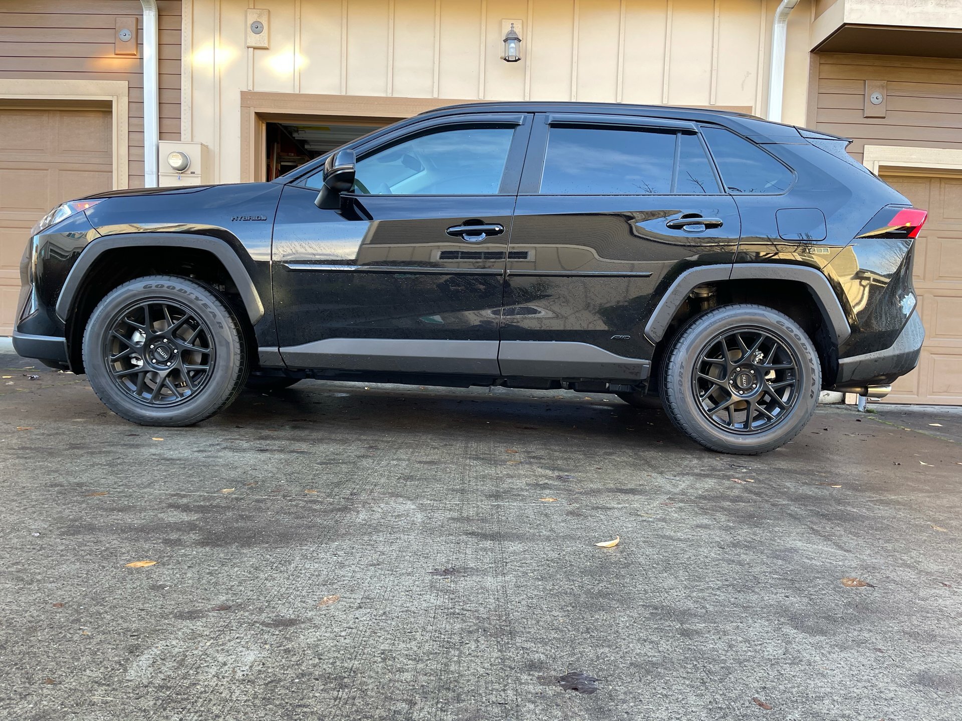 2021 Toyota RAV4 photo