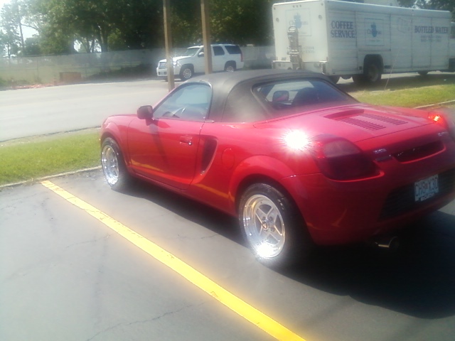 2002 Toyota MR2 Spyder photo