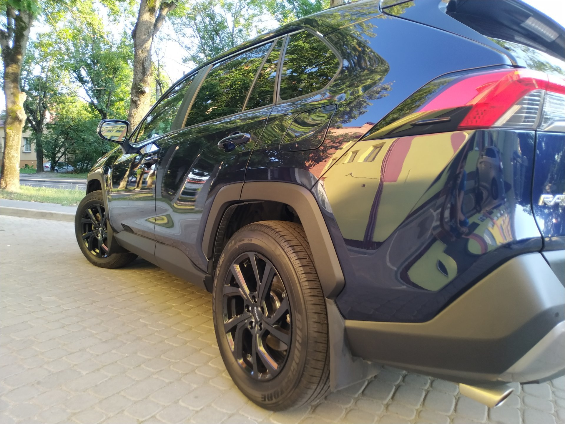 2021 Toyota RAV4 photo