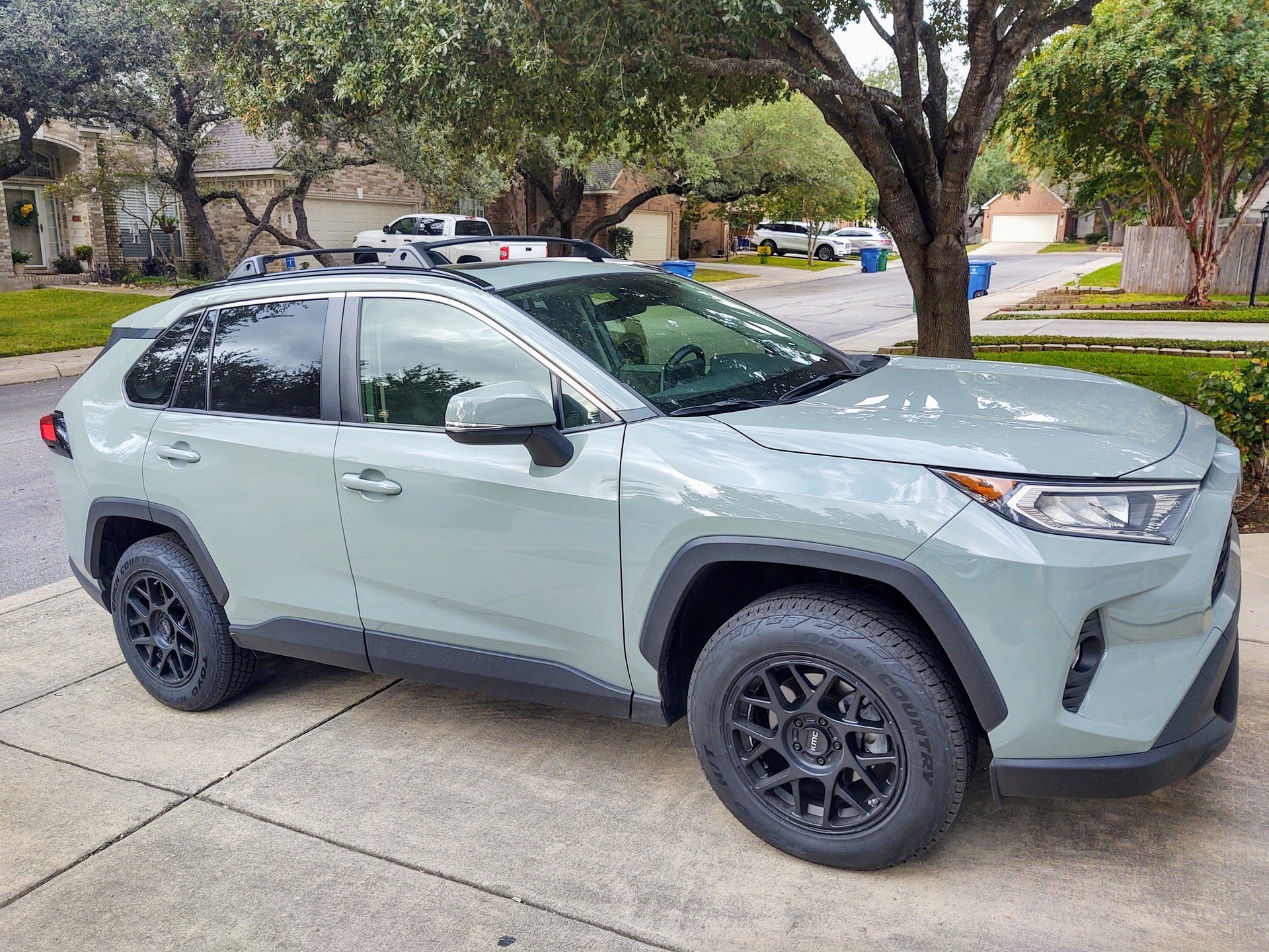 2019 Toyota RAV4 photo