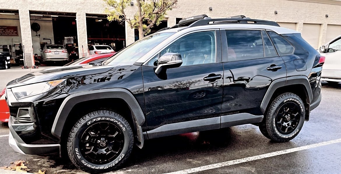 2019 Toyota RAV4 photo