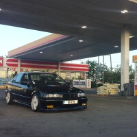 1992 BMW  318