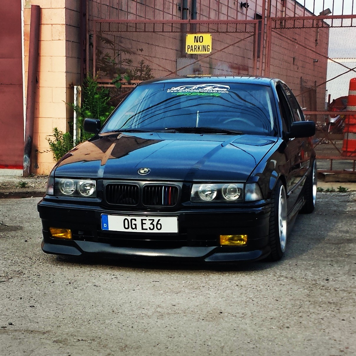1992 BMW  318 photo