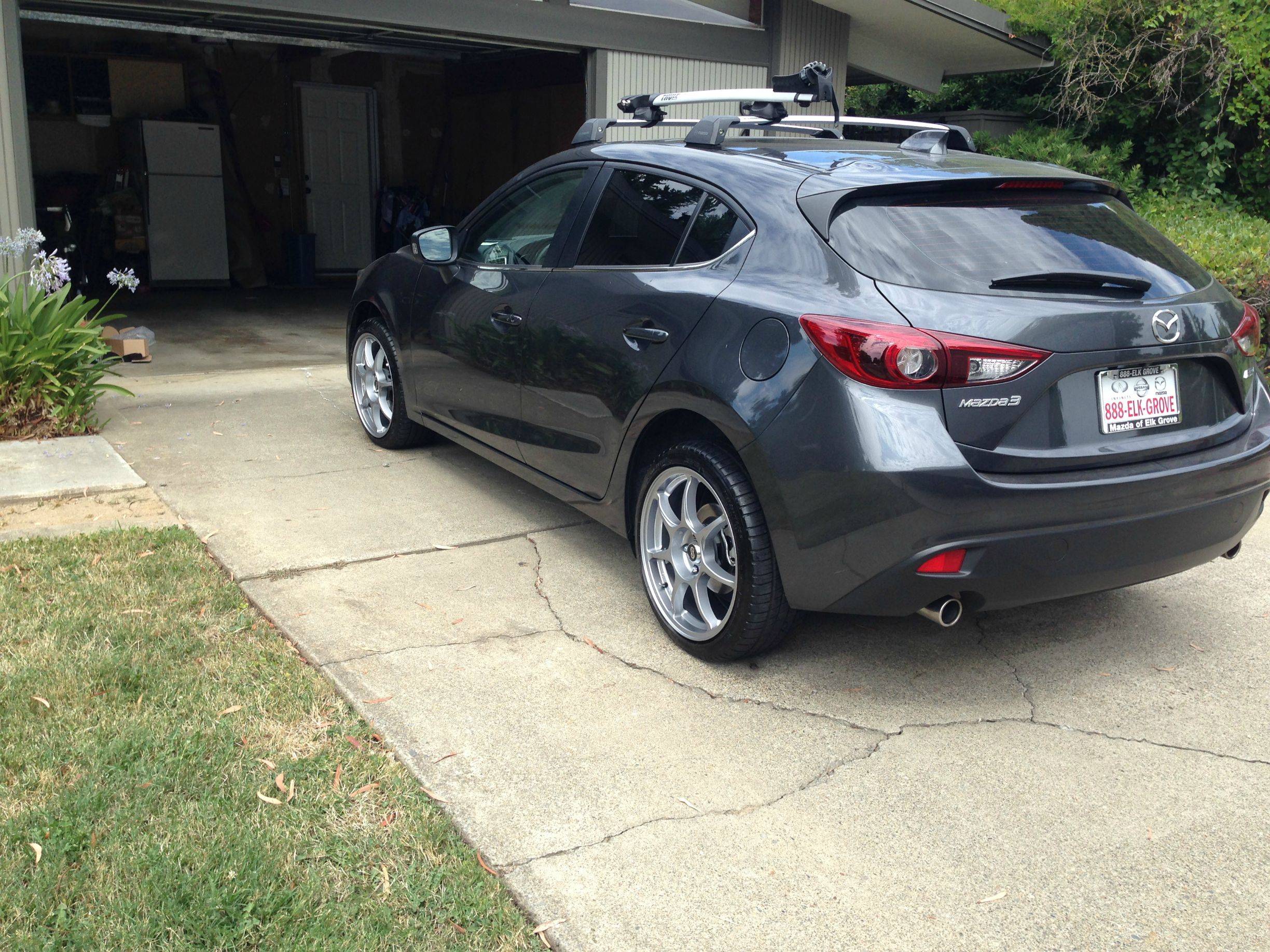 2016 Mazda Mazda3 photo
