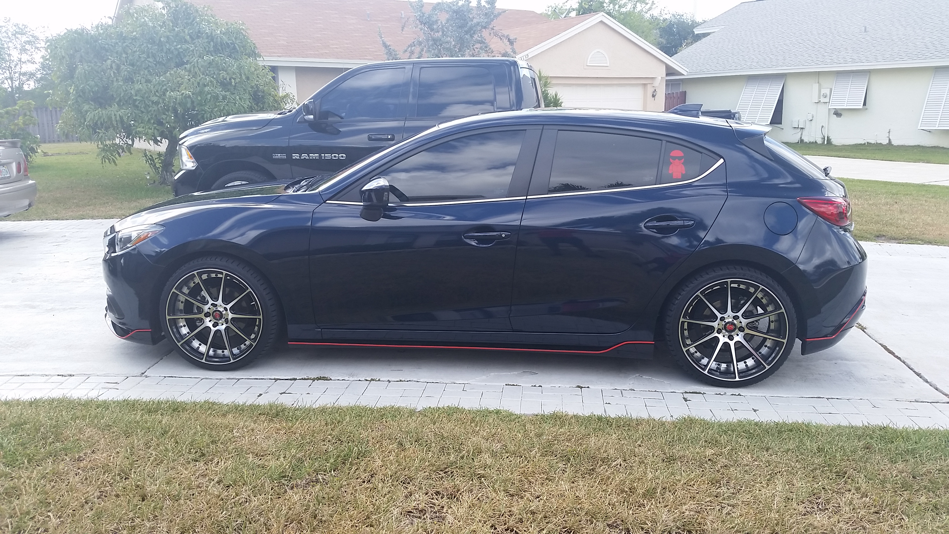 2014 Mazda Mazda3 photo