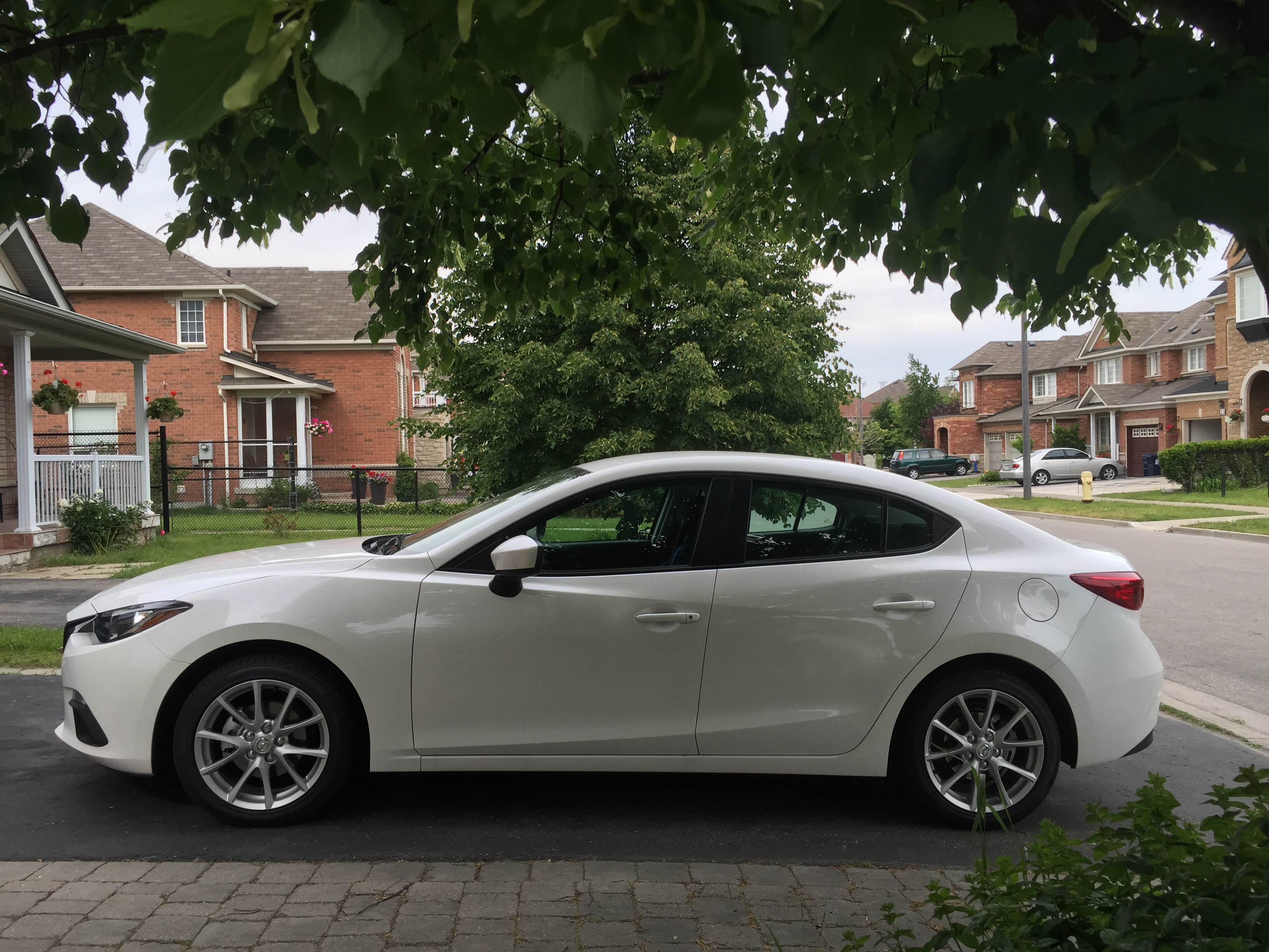 2014 Mazda Mazda3 photo
