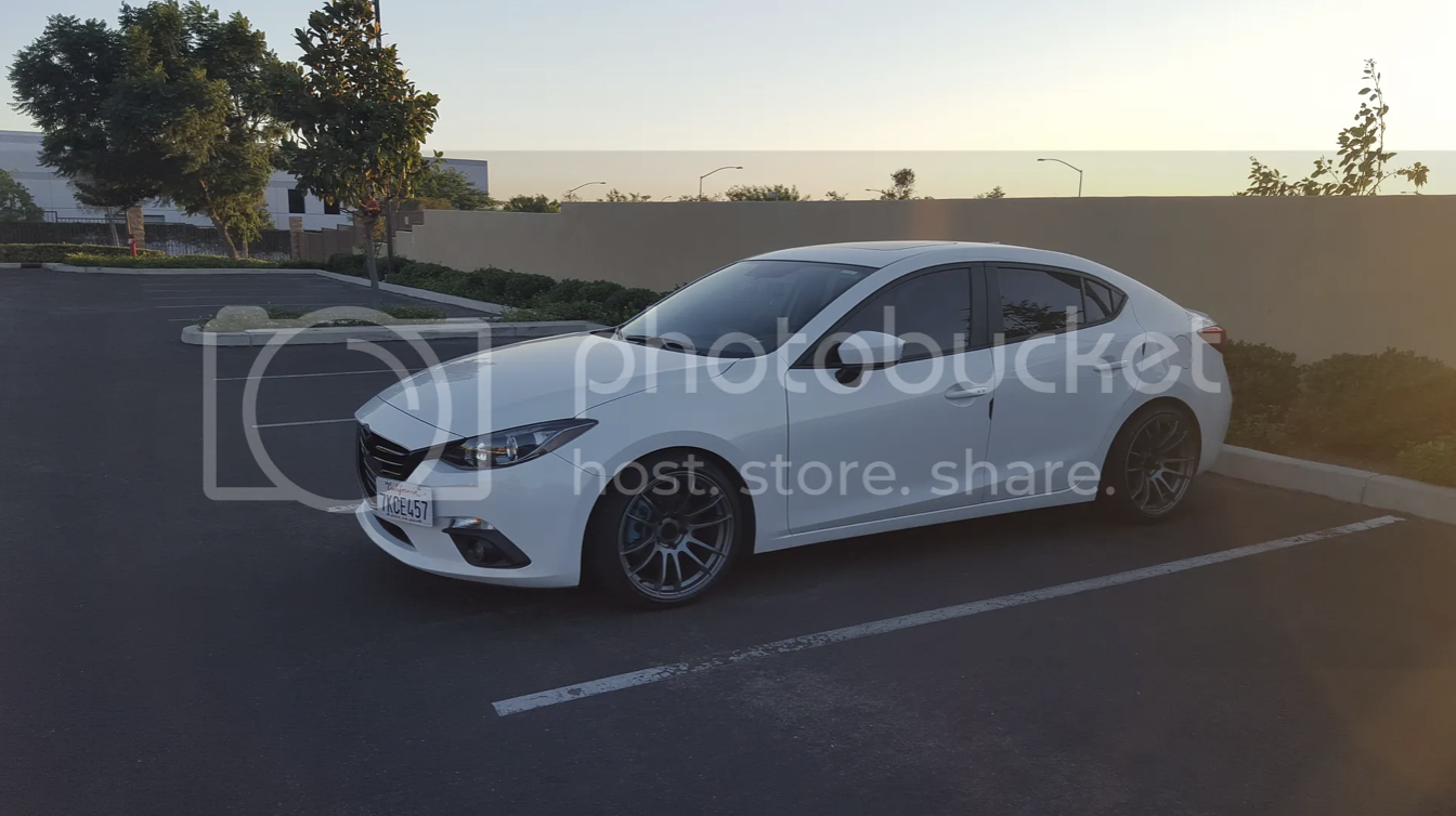 2013 Mazda Mazda3 photo