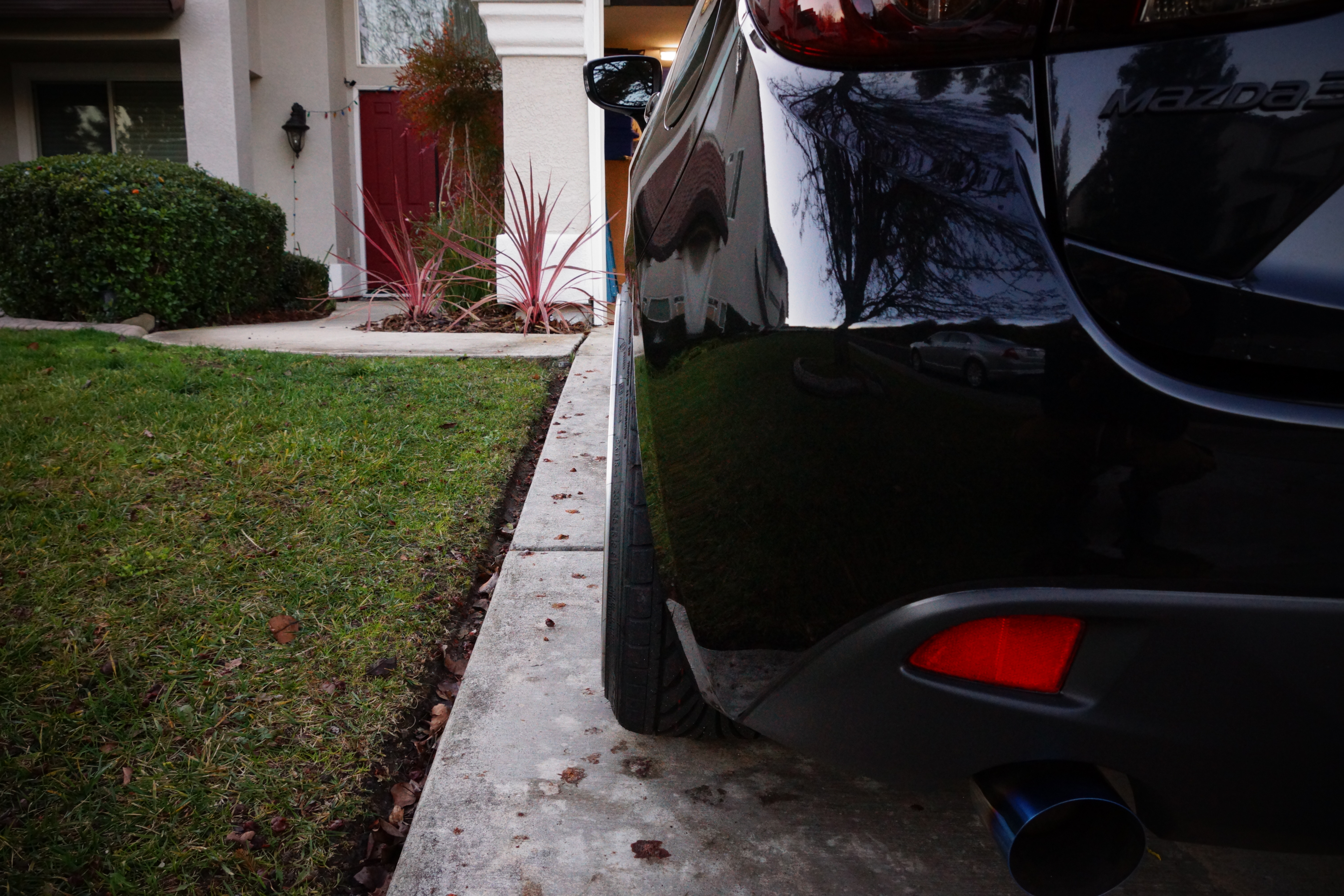 2014 Mazda Mazda3 photo