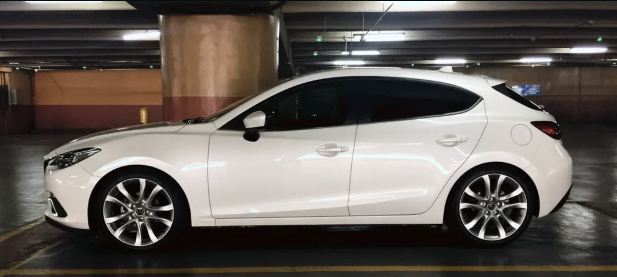 2014 Mazda Mazda3 photo