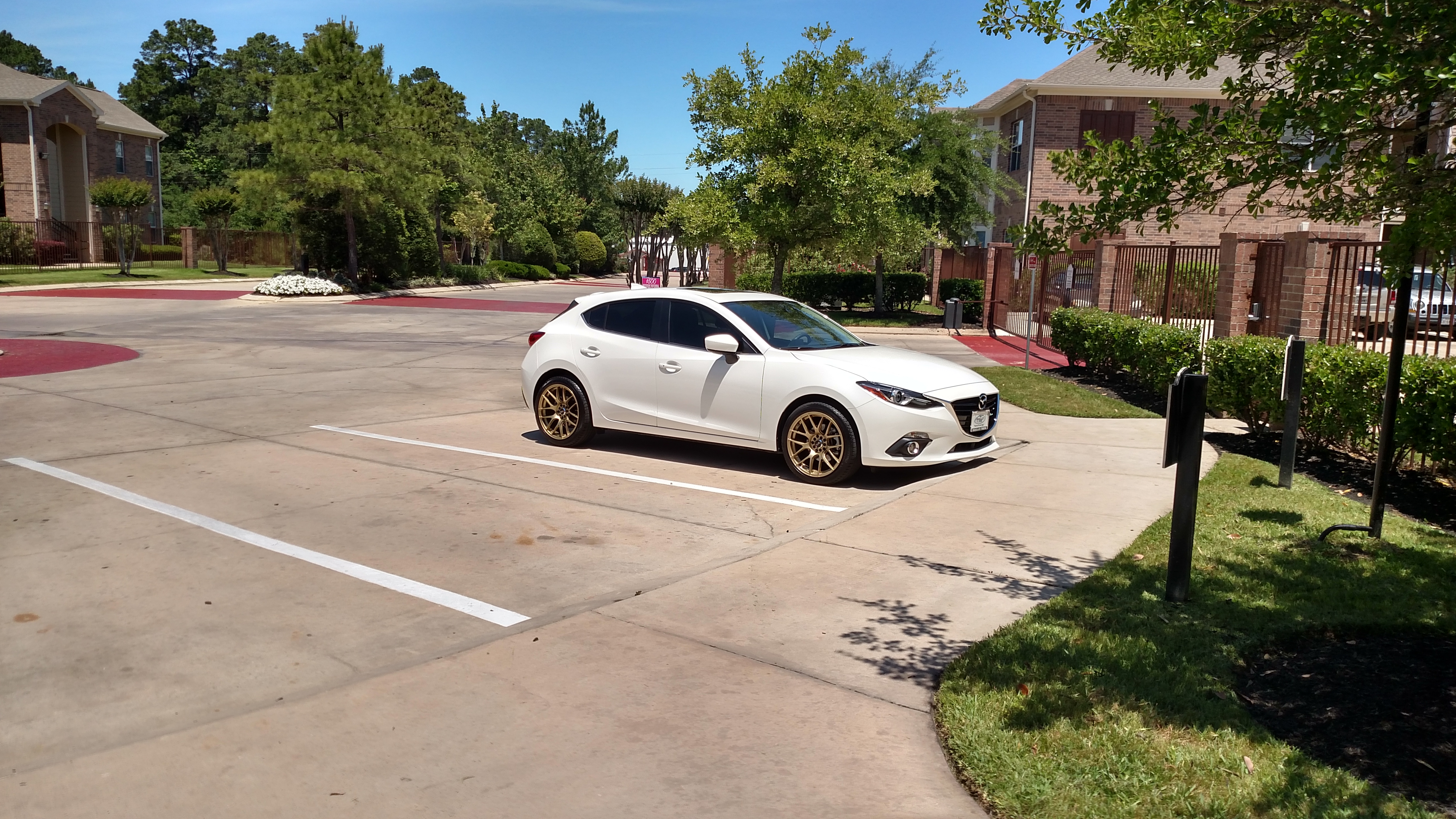 2014 Mazda Mazda3 photo