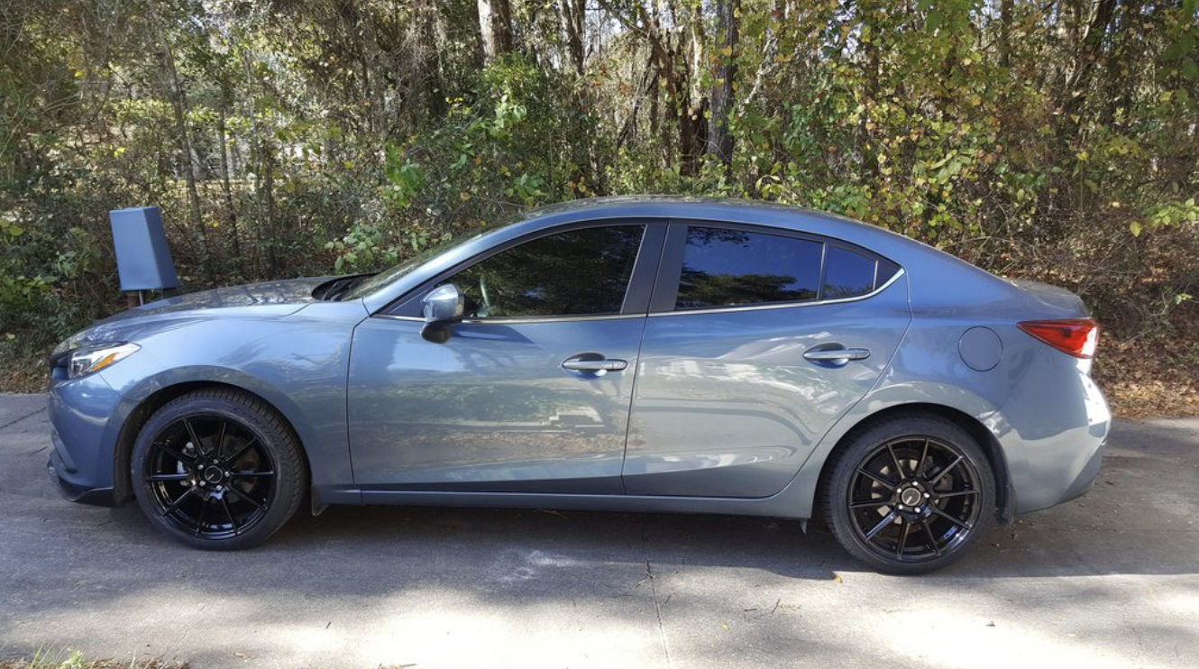 2016 Mazda Mazda3 photo