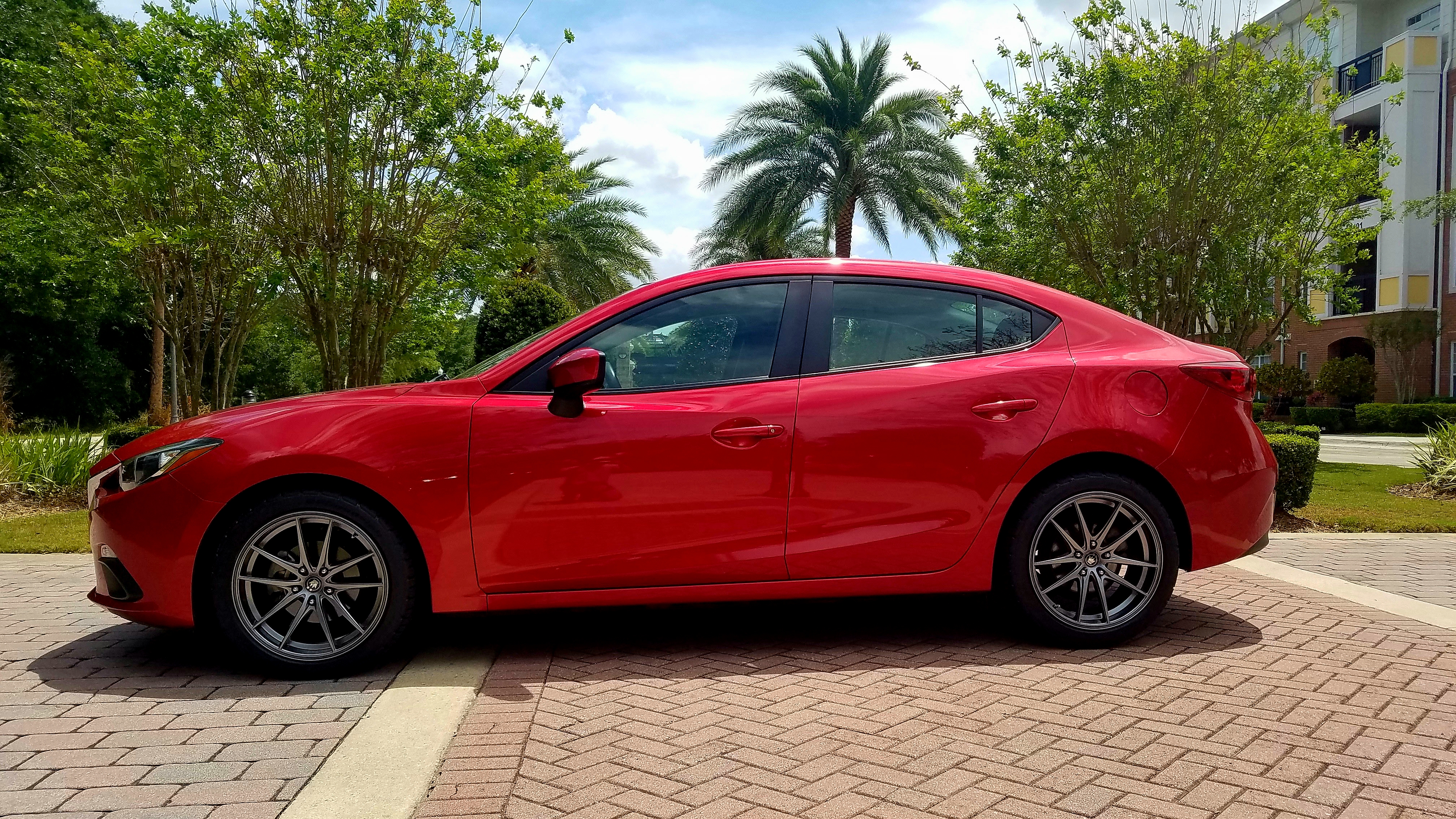 2014 Mazda Mazda3 photo