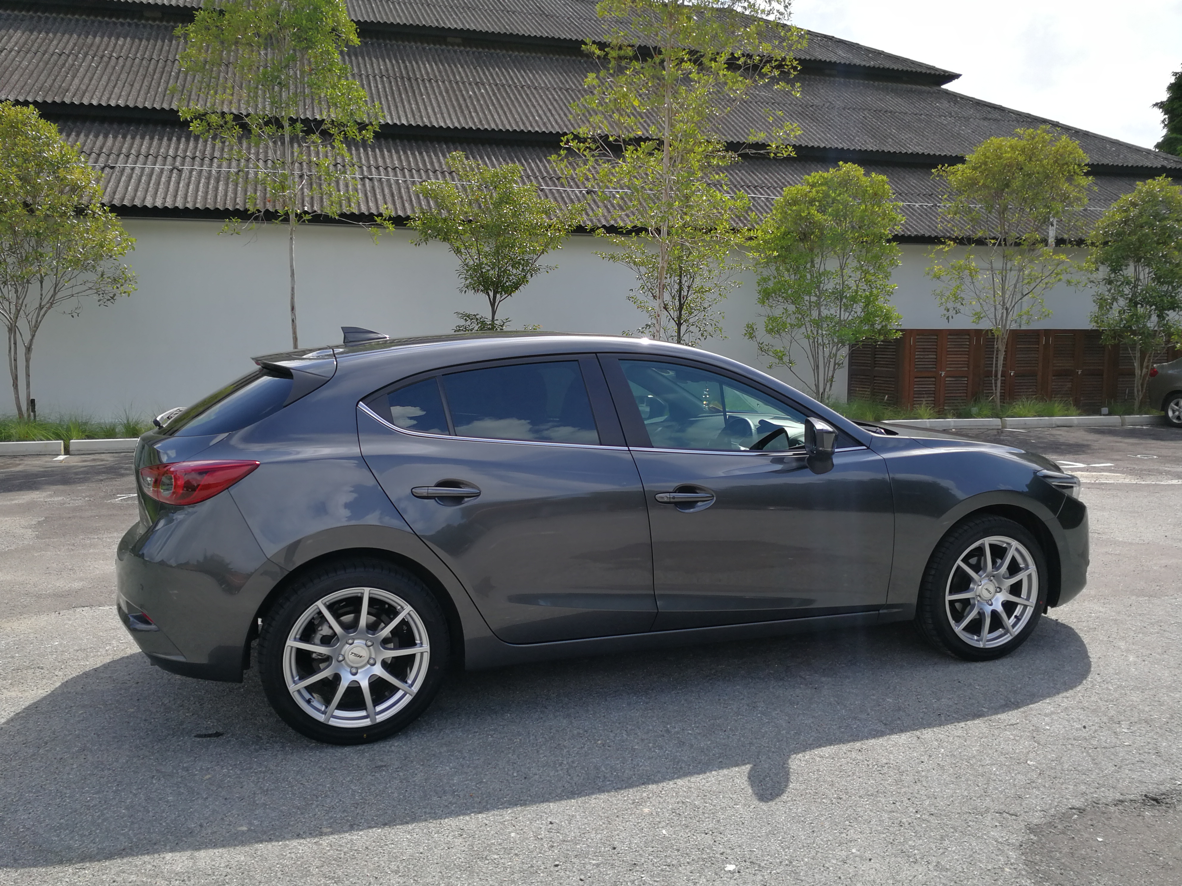 2014 Mazda Mazda3 photo