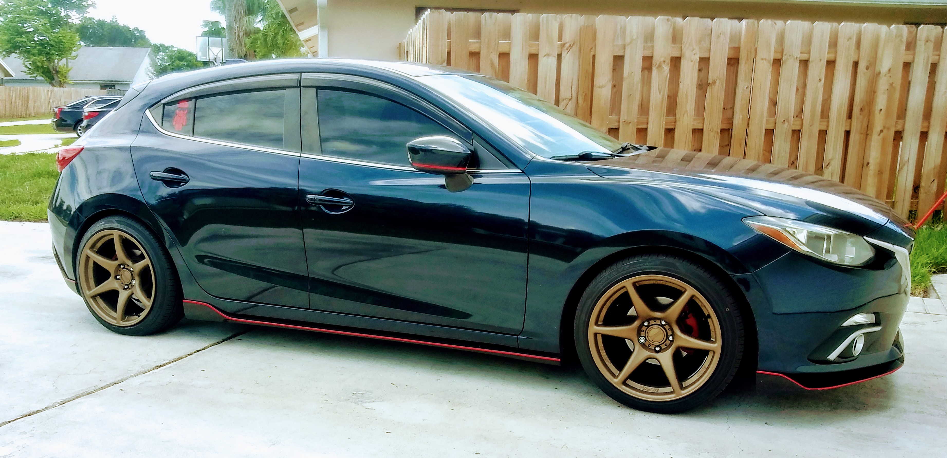 2014 Mazda Mazda3 photo