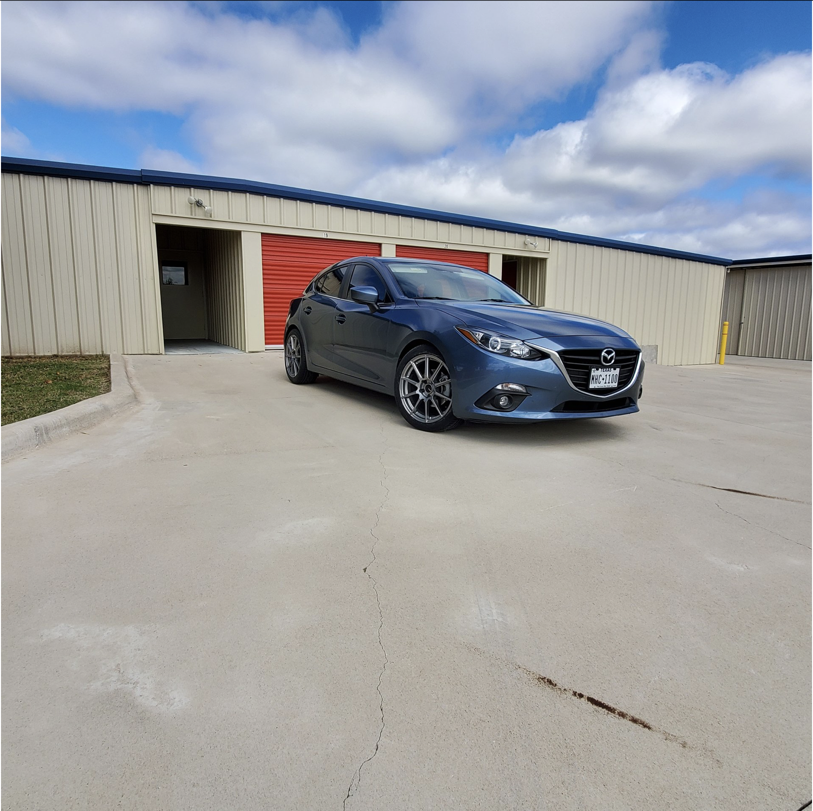 2014 Mazda Mazda3 photo