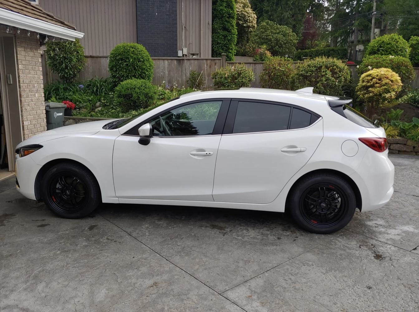 2014 Mazda Mazda3 photo