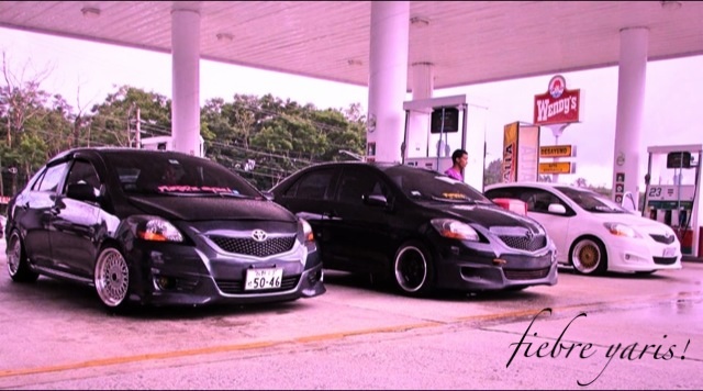 2010 Toyota Yaris photo